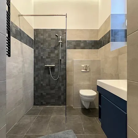 Nmg - Jogasz Utca Apartment Pecs